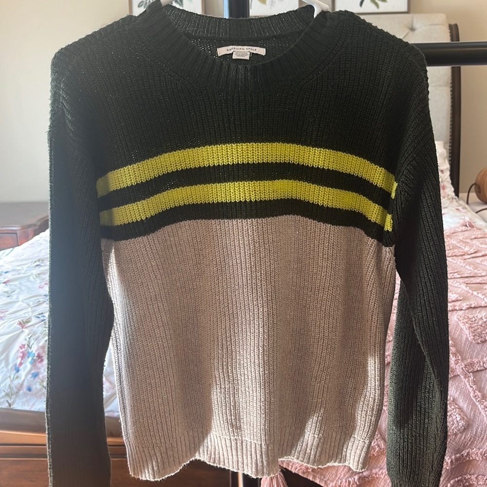 American eagle sweater